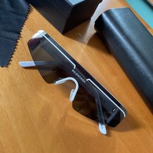 Balenciaga sunglasses mint condition